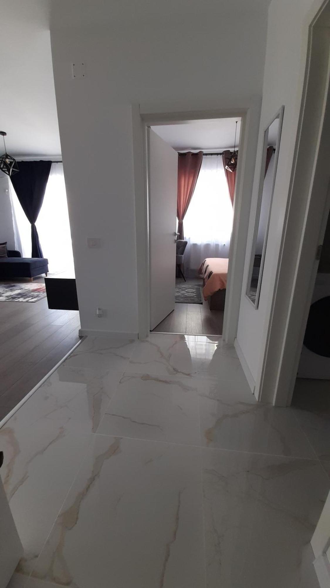 Sarah'S Place Oradea Exterior foto